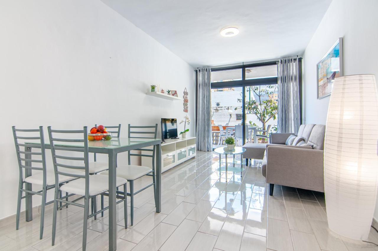 Central 2 Bedroom Apartment Playa De Las Americas Exterior photo