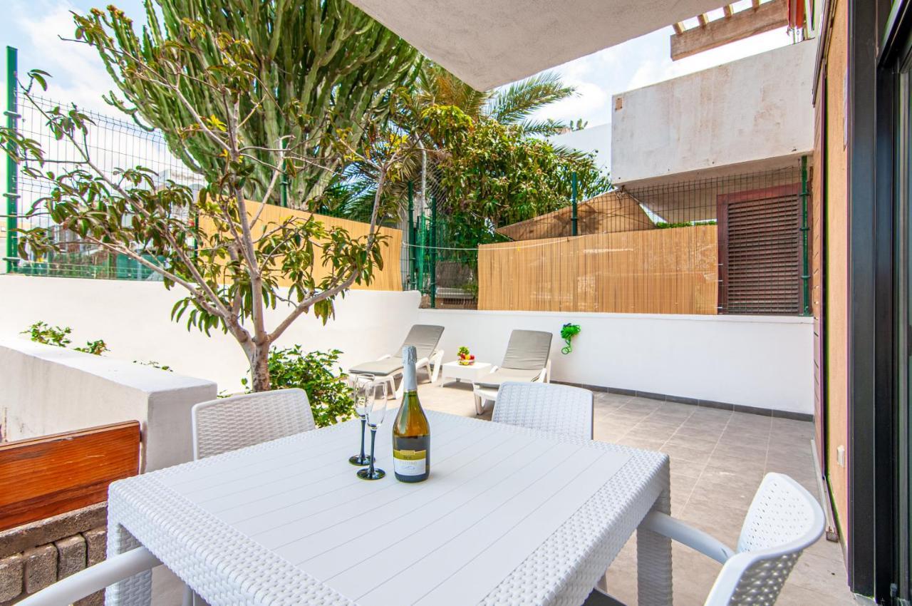 Central 2 Bedroom Apartment Playa De Las Americas Exterior photo